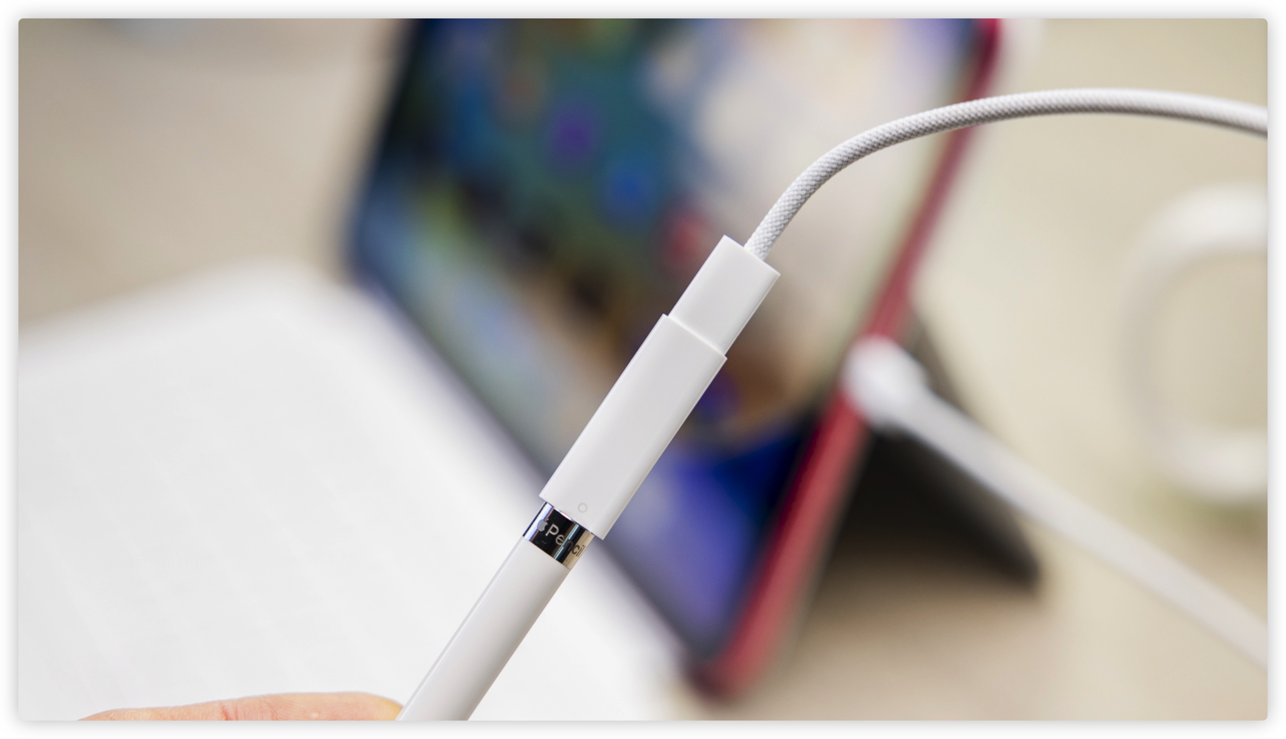 Apple Pencil 充电 电量显示