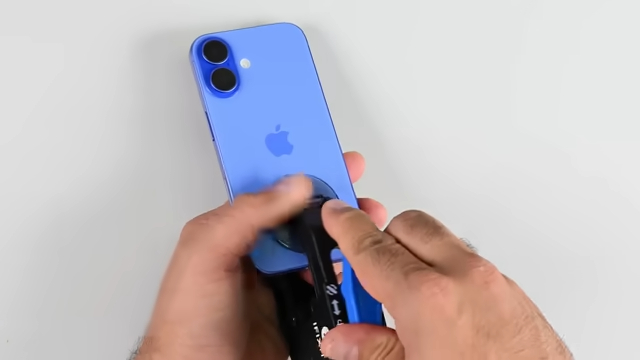 iPhone 16好修吗？ iFixit：历代最简单