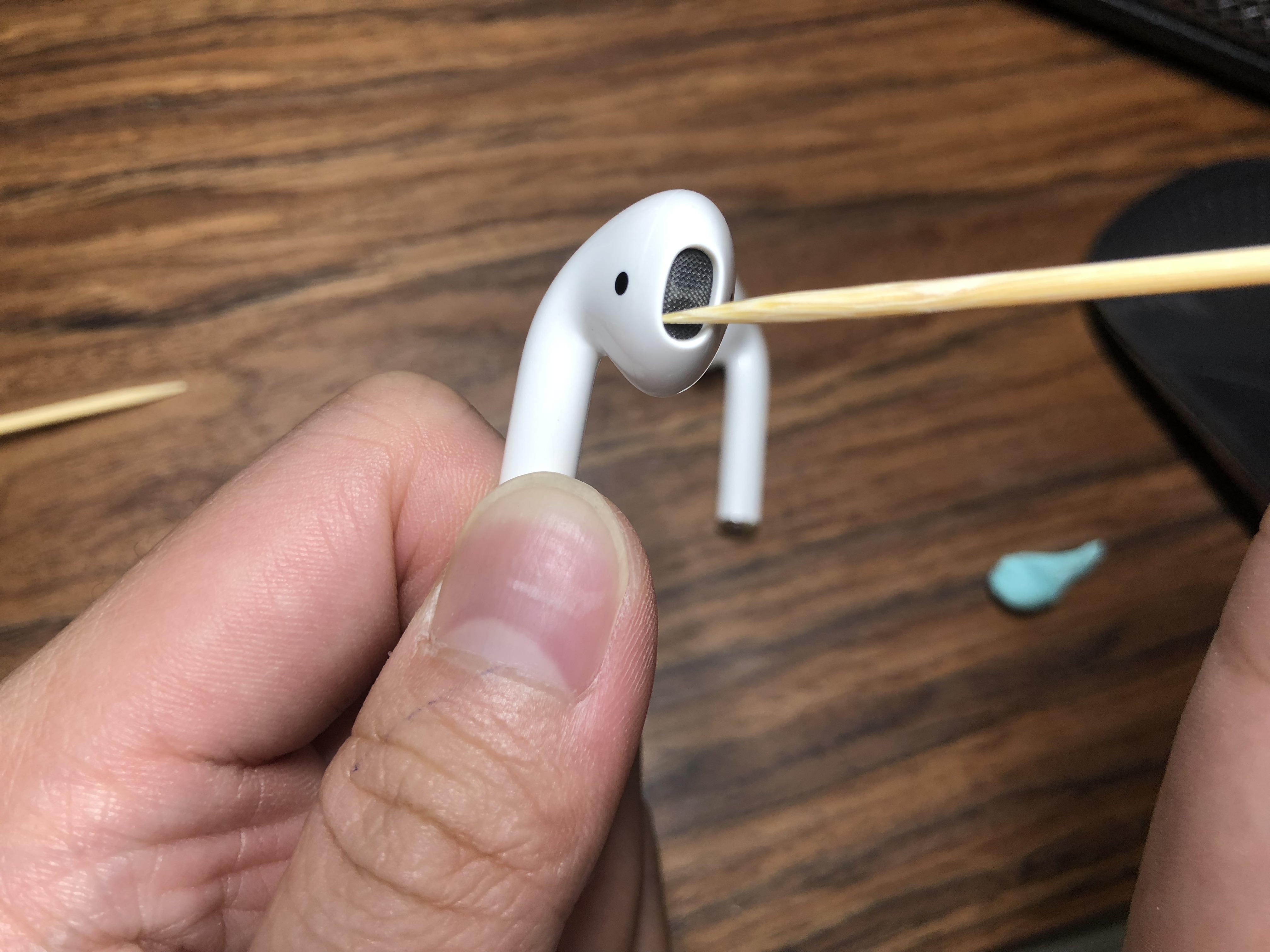 AirPods 清洁